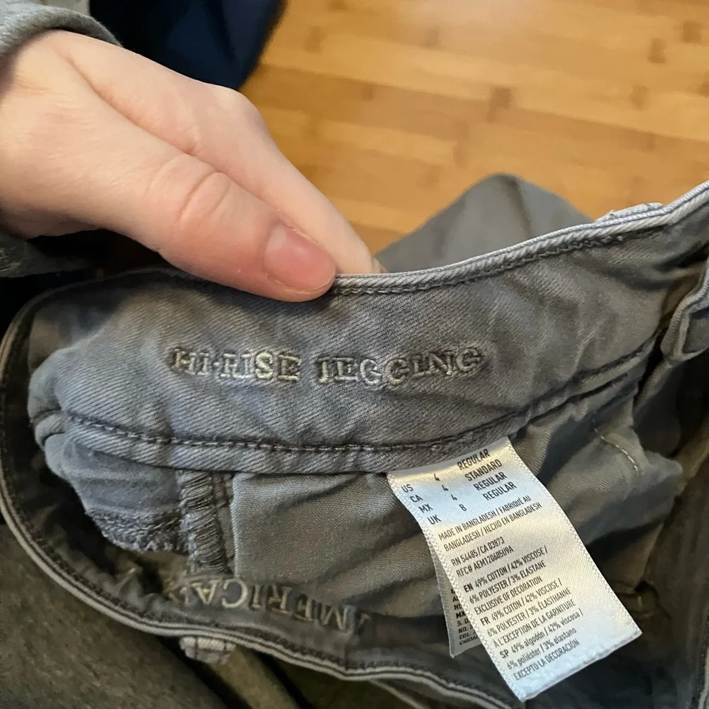 American Eagle grey hi-rise Jegging jeans size 4 - Picture 6 of 10